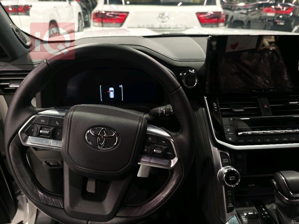 تويوتا لاندكروزر